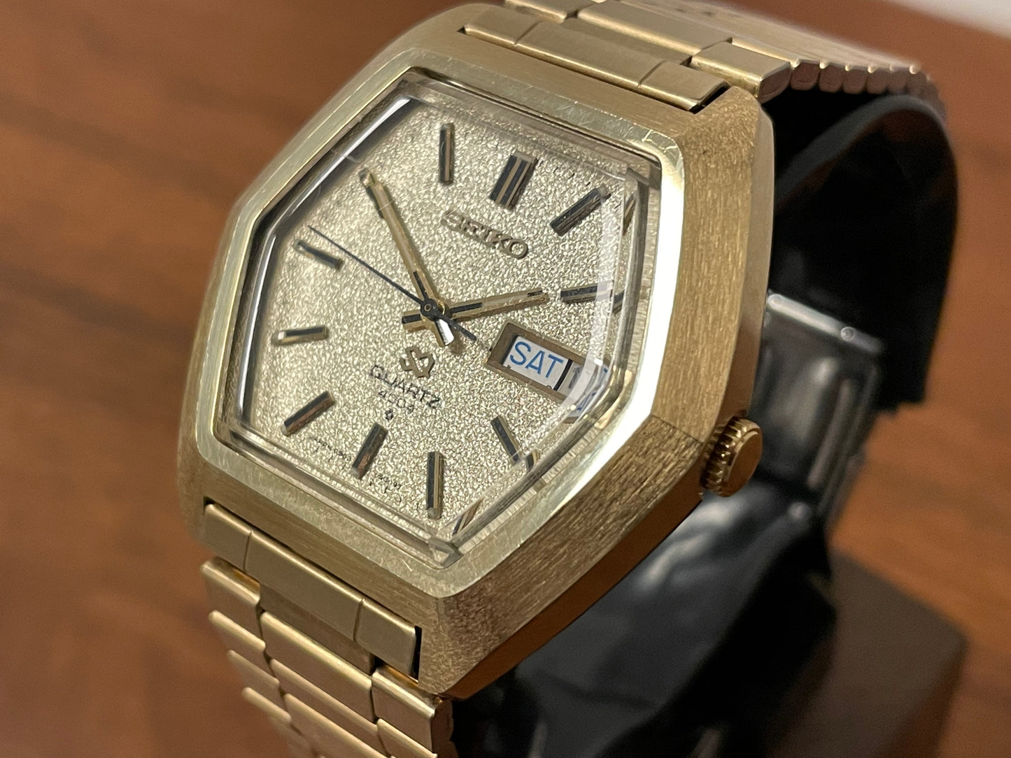 (1984) Seiko 0903-5009 SQ 4004 gold - hexagon case & diamond dust dial" (Mint + serviced)