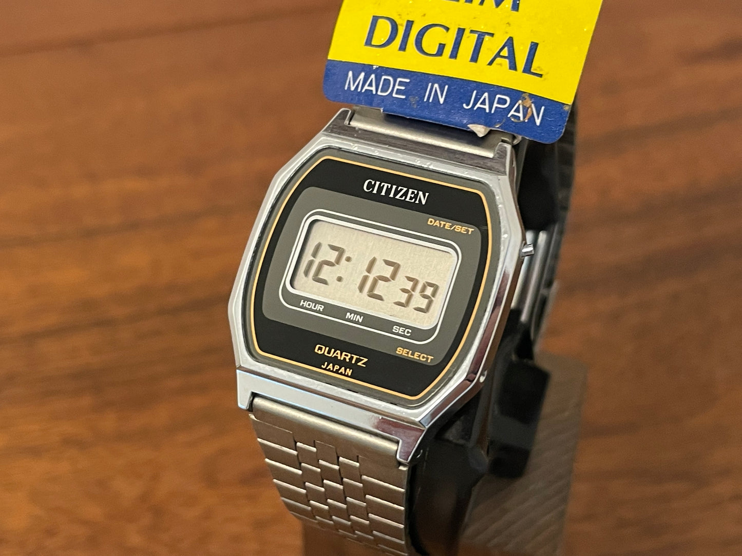 (1985) Citizen P040-311043 KA "Slim Digital" - LCD display (NOS)