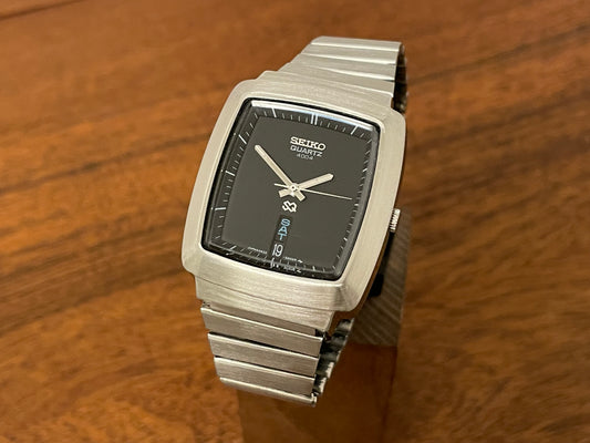 (1977) Seiko 4633-5029 Quartz 4004 front view