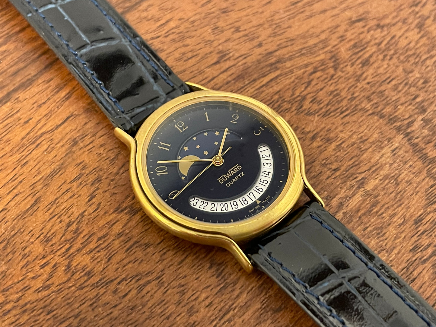 (1980s/1990s) Duward 66052 dress watch - dark blue dial w/ moon phase complication (NOS)