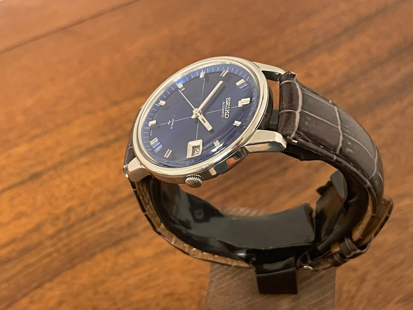 (1970) Seiko 7005-8070 blue sunburst cross dial (serviced)