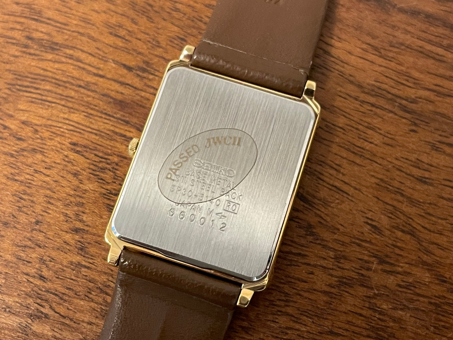 (1996) Seiko 5P30-5140 Quartz "Tank" dress watch - caramel dial w/ gold numerals/markers (NOS)