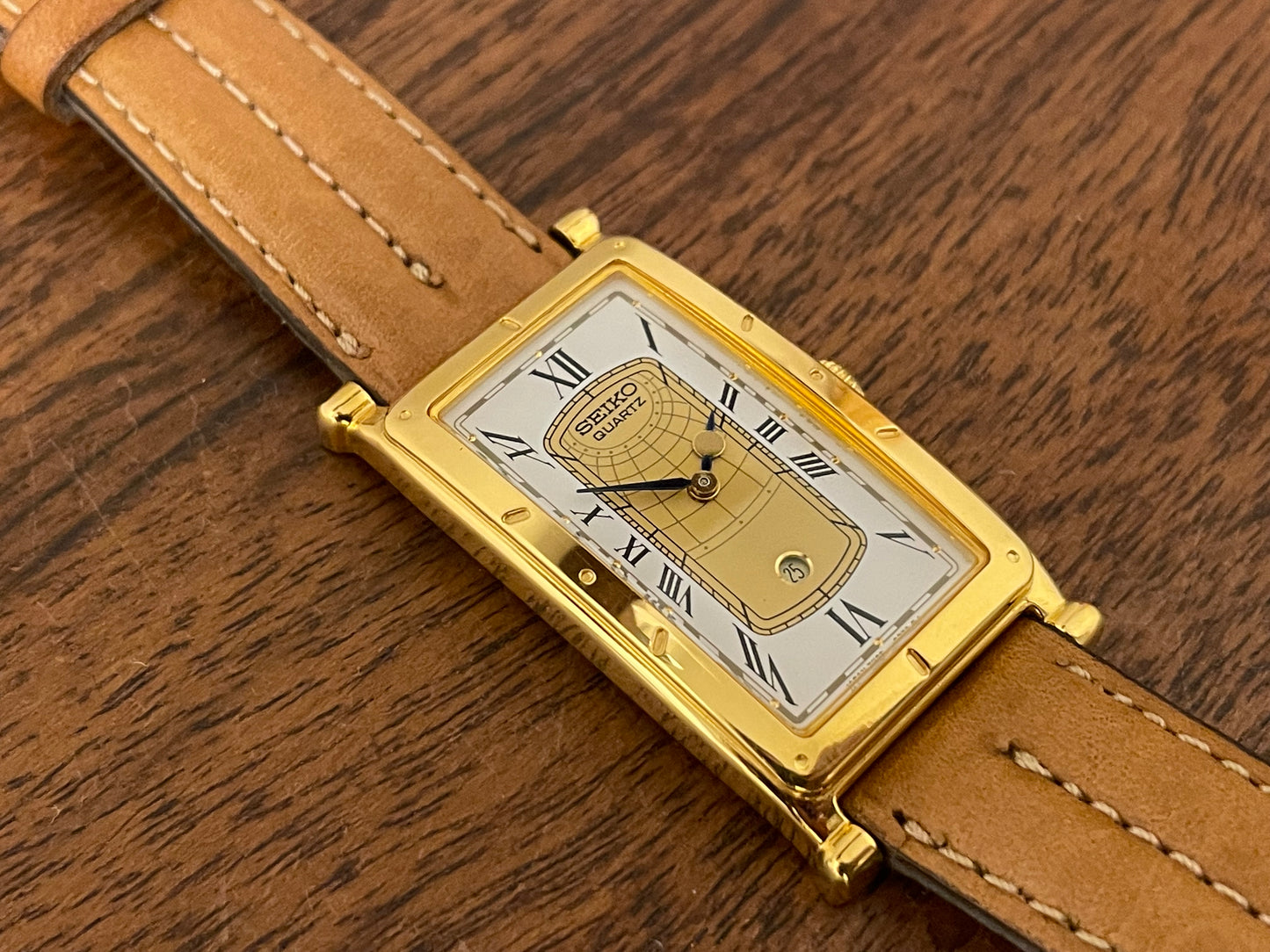 (1995) Seiko 7N89-5000 Age of Discovery “AOD” tank dress watch