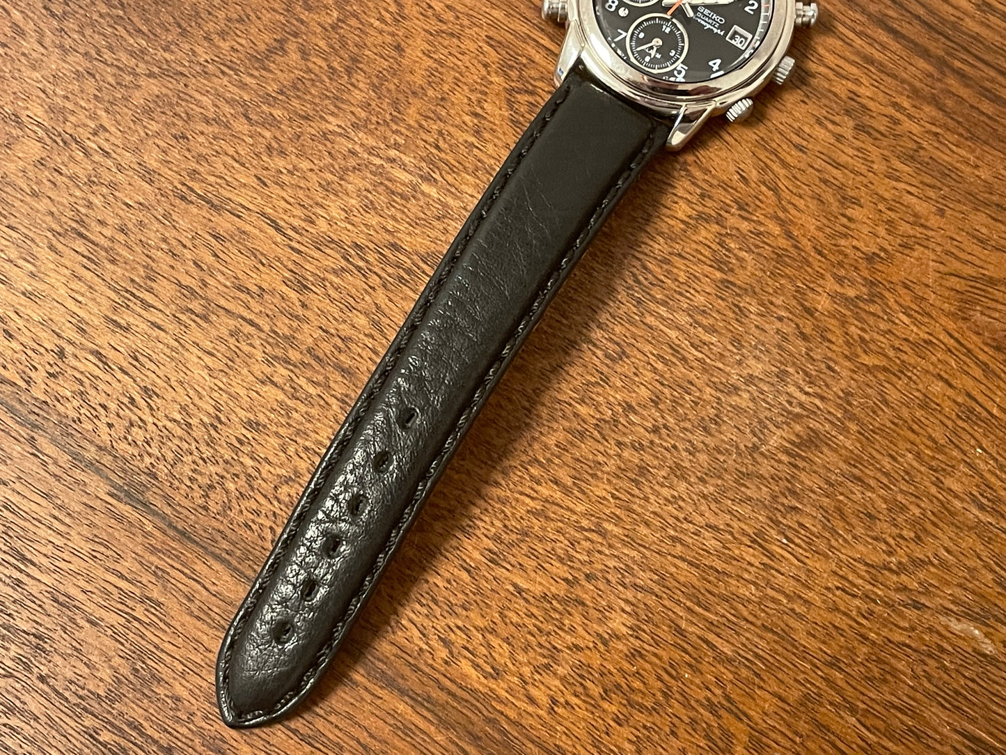 (1992) Seiko 7T32-6D4A Quartz big pusher chronograph - silver case - black dial w/ white Arabic numerals (NOS)