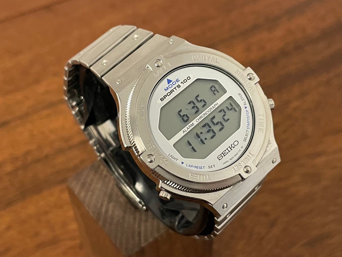 (1983) Seiko A829-6050 "Astronaut" Sports 100 Alarm Chronograph - LCD/digital (serviced)