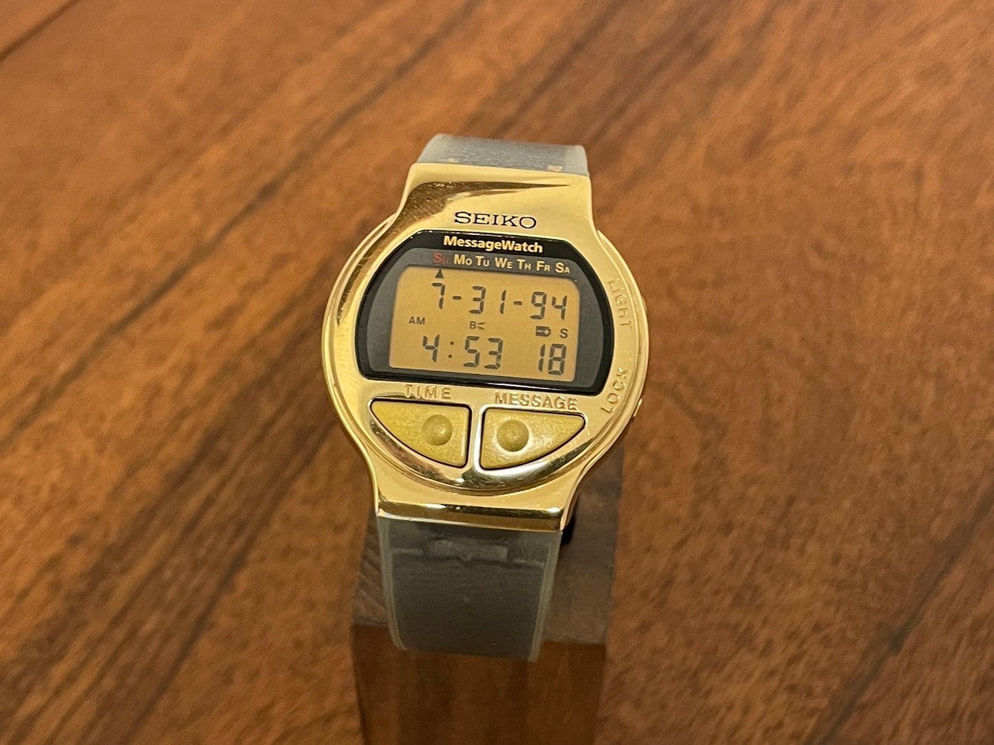 (1995) Seiko MA52-4A00 MessageWatch with gold colored case