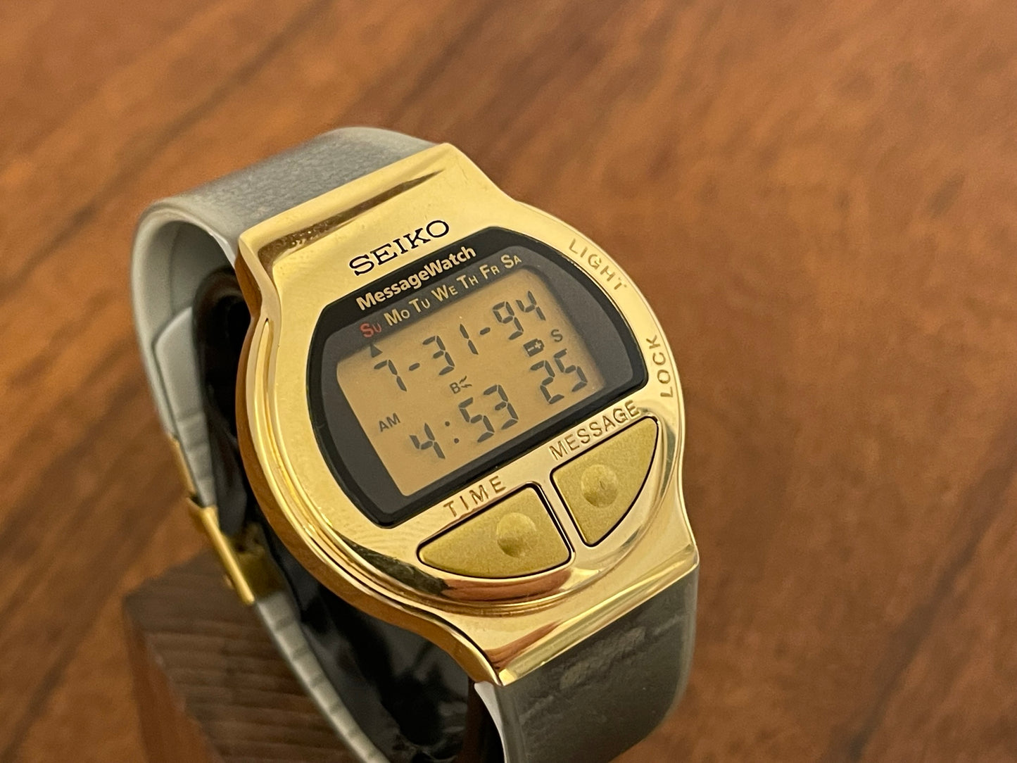 (1995) Seiko MA52-4A00 MessageWatch with gold colored case