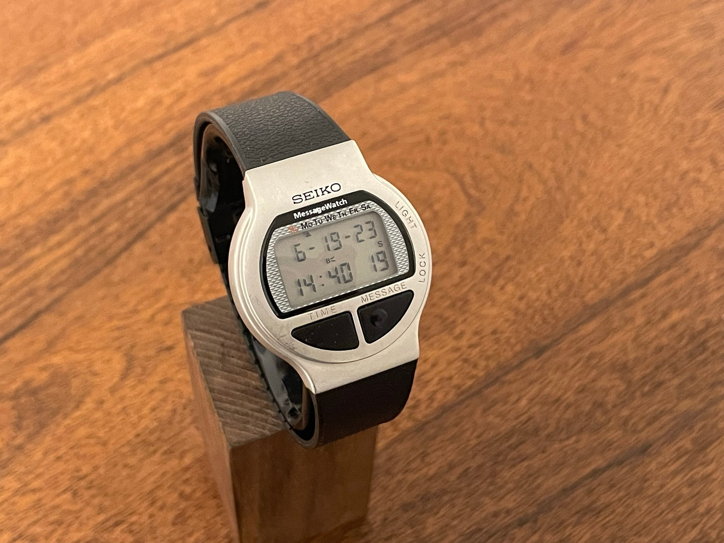 (1995) Seiko MA52-4A00 MessageWatch with grey colored case