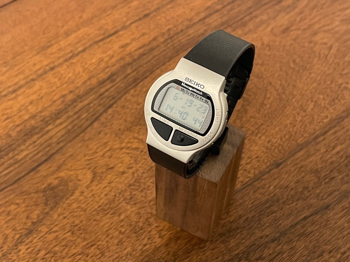 (1995) Seiko MA52-4A00 MessageWatch with grey colored case