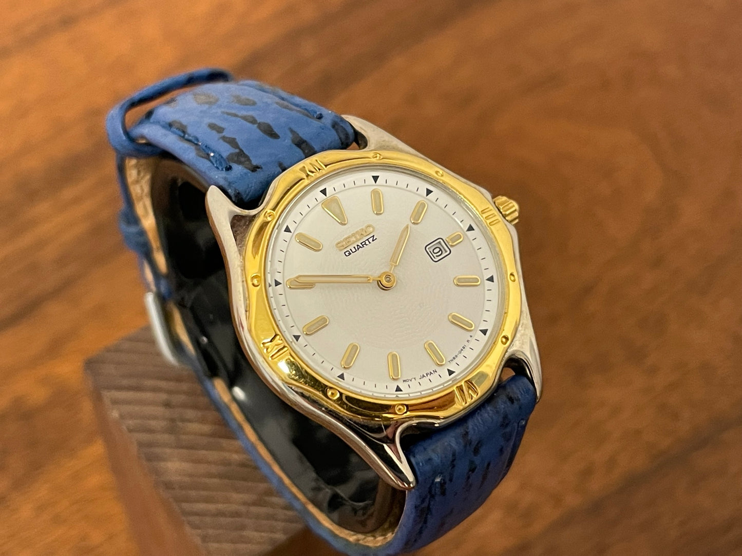 (1995) Seiko 7N89-0261 dress watch - small size