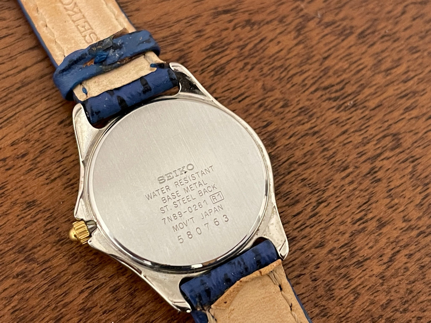 (1995) Seiko 7N89-0261 dress watch - small size