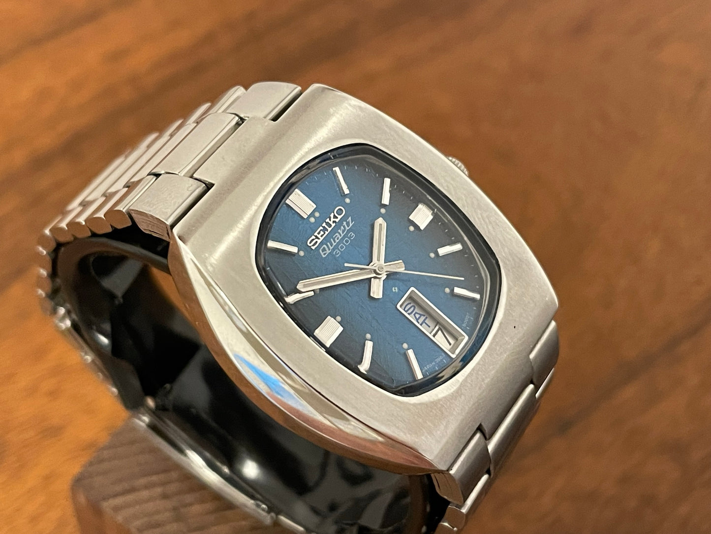 (1983) Seiko 3863-5009 Quartz 3003 "ocean blue textured dial" (serviced)