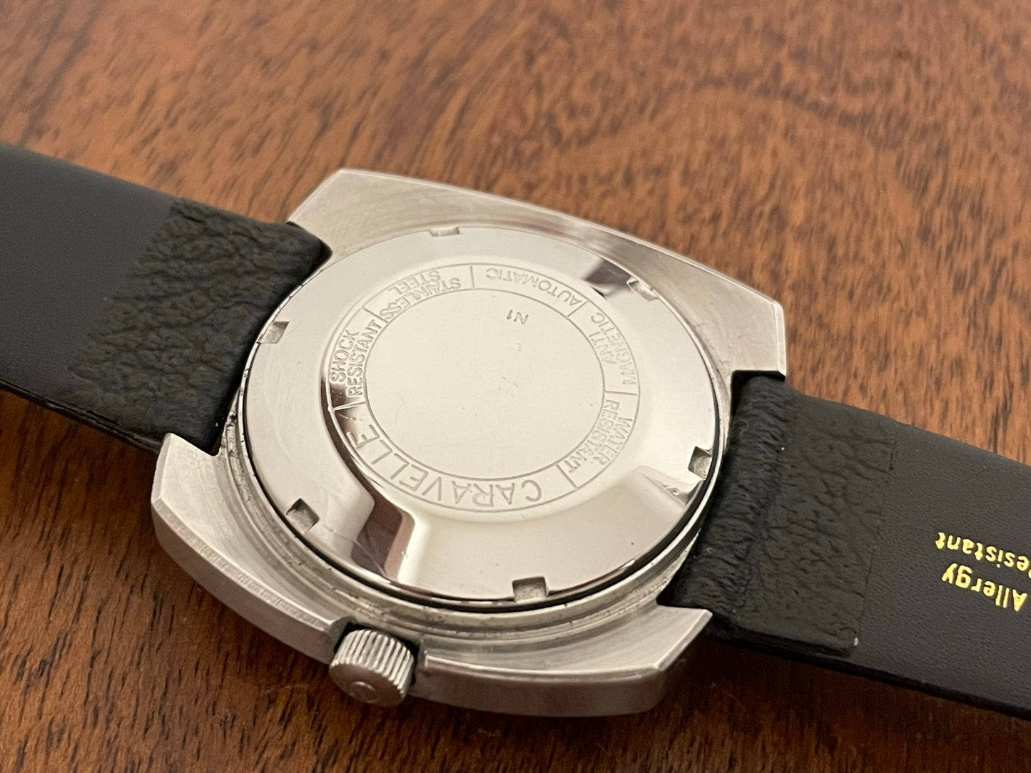 (1971) Caravelle automatic ref 7098 "UFO" case N1 (Full service)