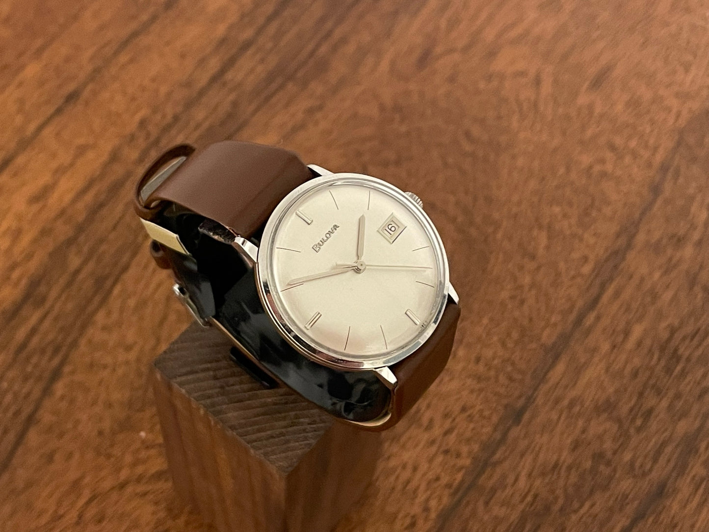 (1964) Bulova M4 dress watch with linen dial (full service)