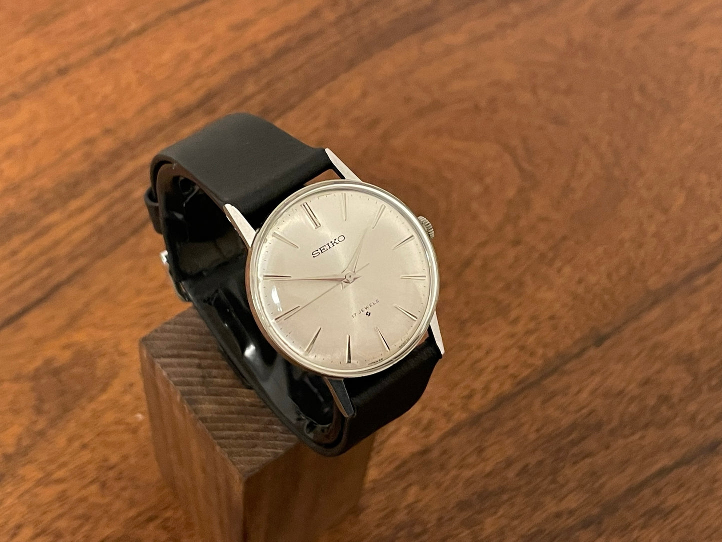 (1968) Seiko 66-9990 dress watch (full service)