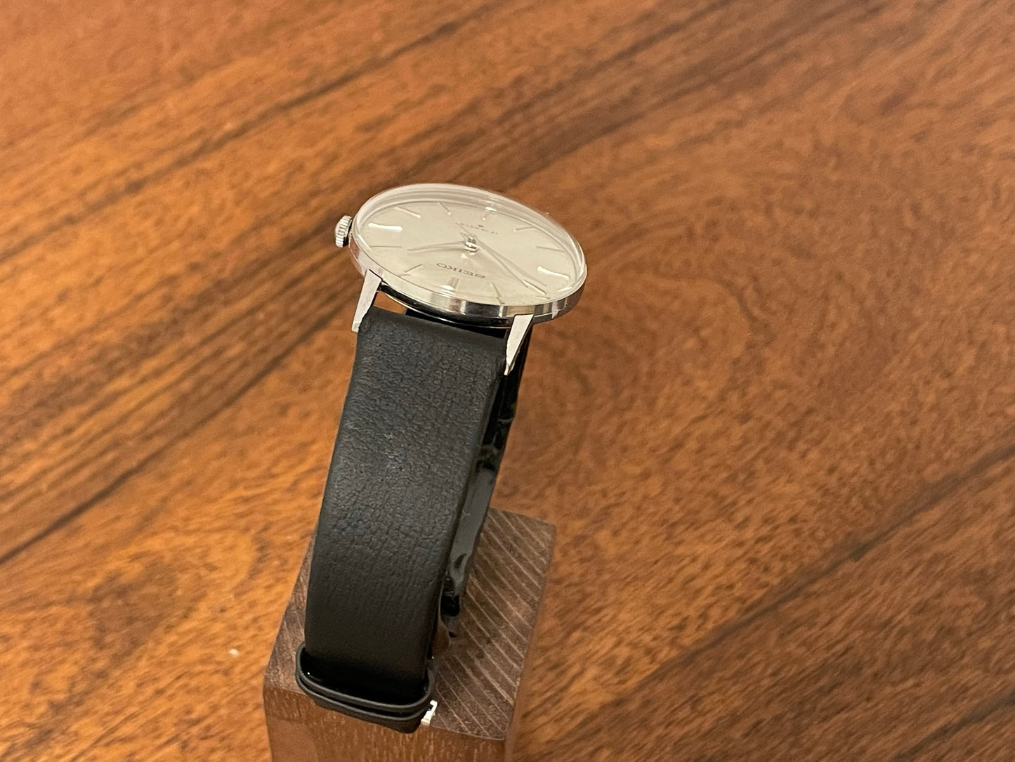 (1968) Seiko 66-9990 dress watch (full service)