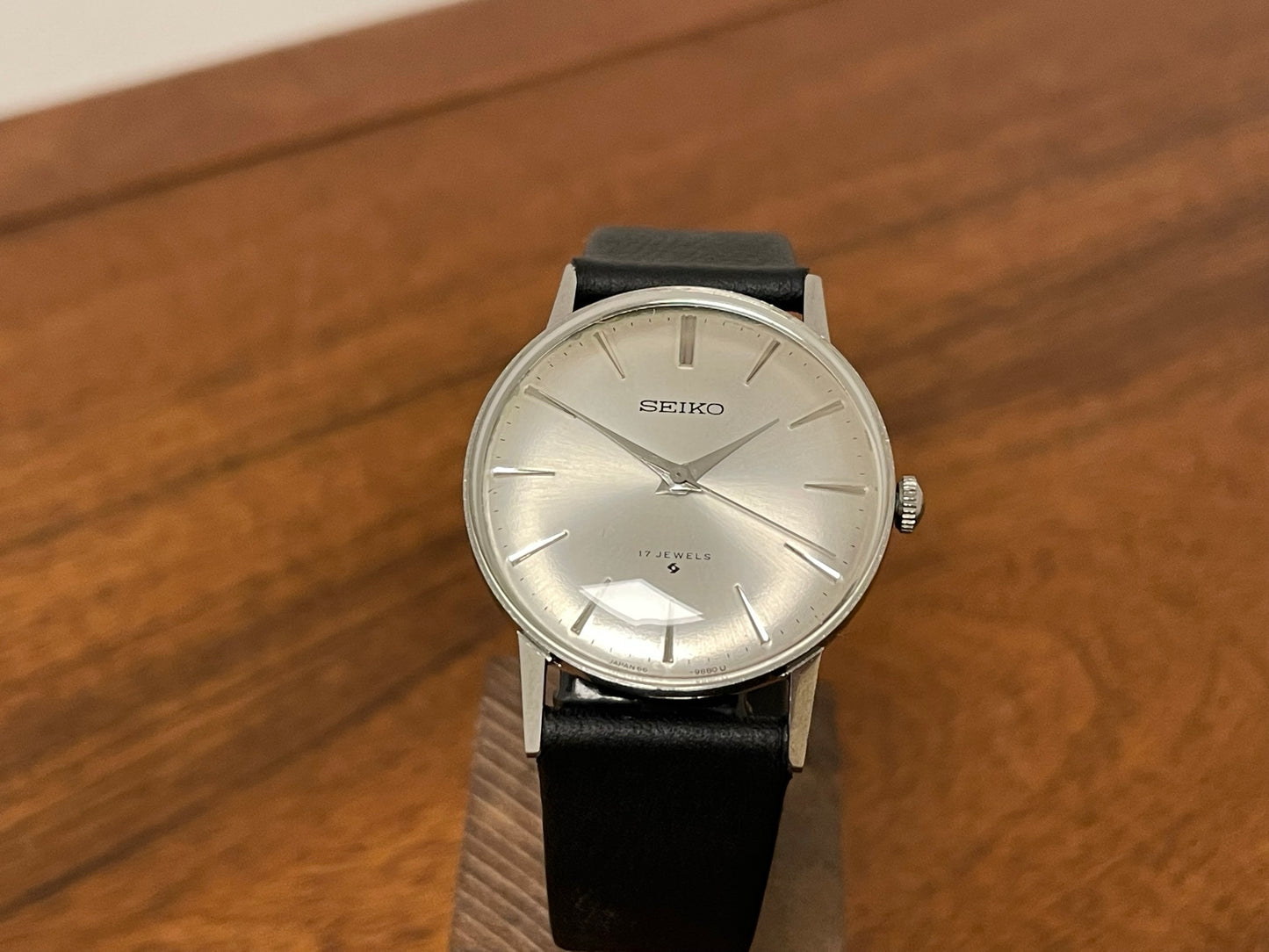 (1968) Seiko 66-9990 dress watch (full service)