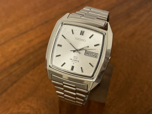 1976 Seiko 0903-5039 SQ 4004 "TV dial" front view
