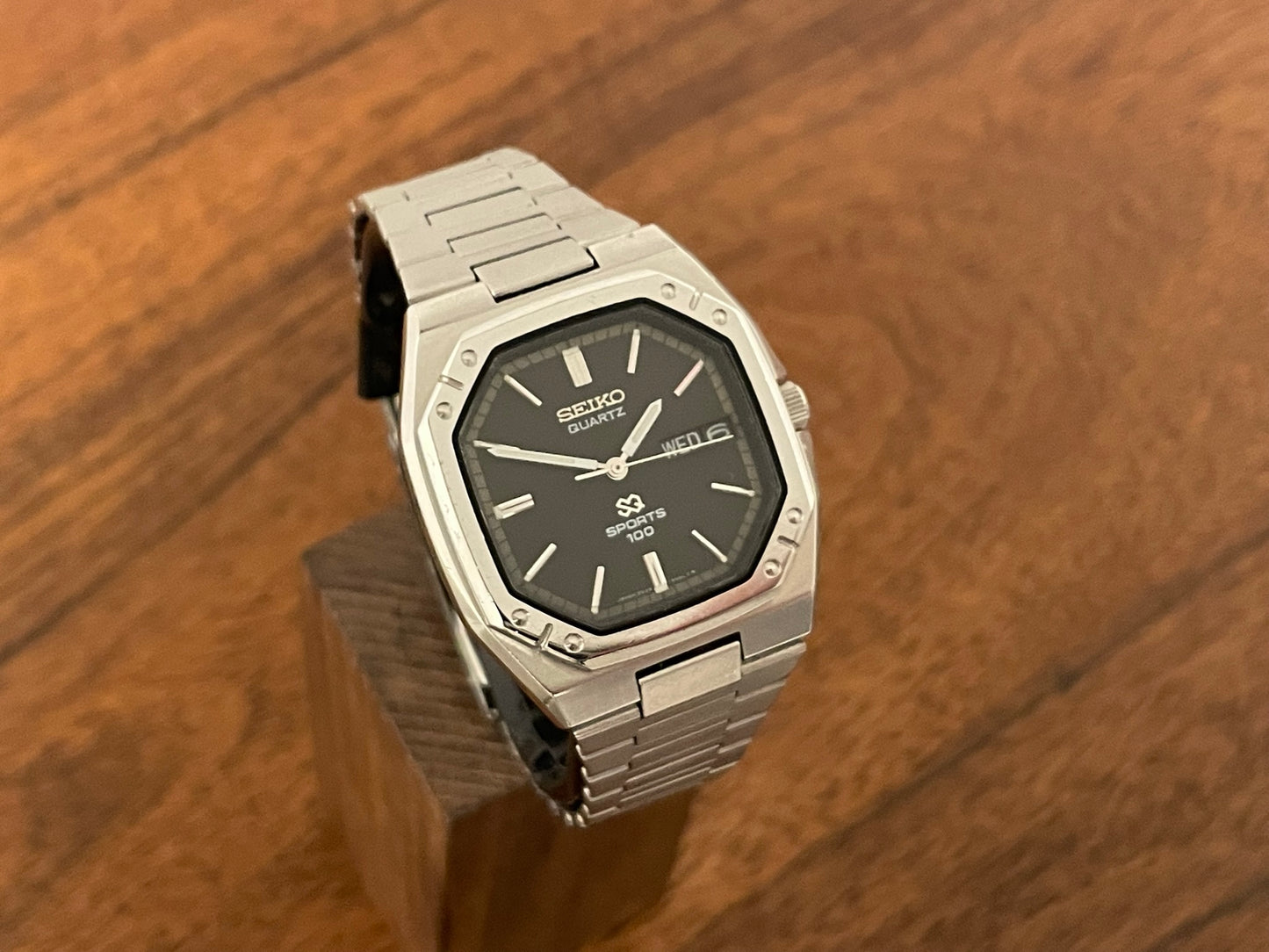 (1982) Seiko 8229-503A Quartz SQ Sports 100 (serviced)