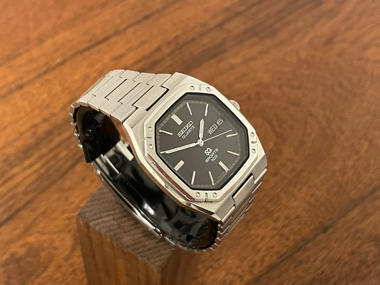 (1982) Seiko 8229-503A Quartz SQ Sports 100 (serviced)