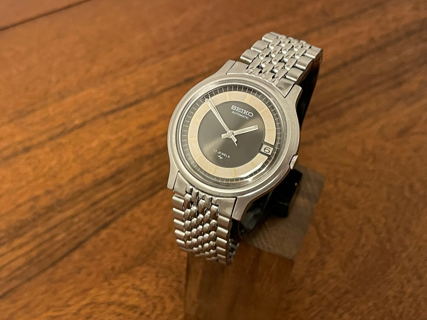 (1973) Seiko 7005-7110 "bullseye dial" automatic 17 jewels (full service)