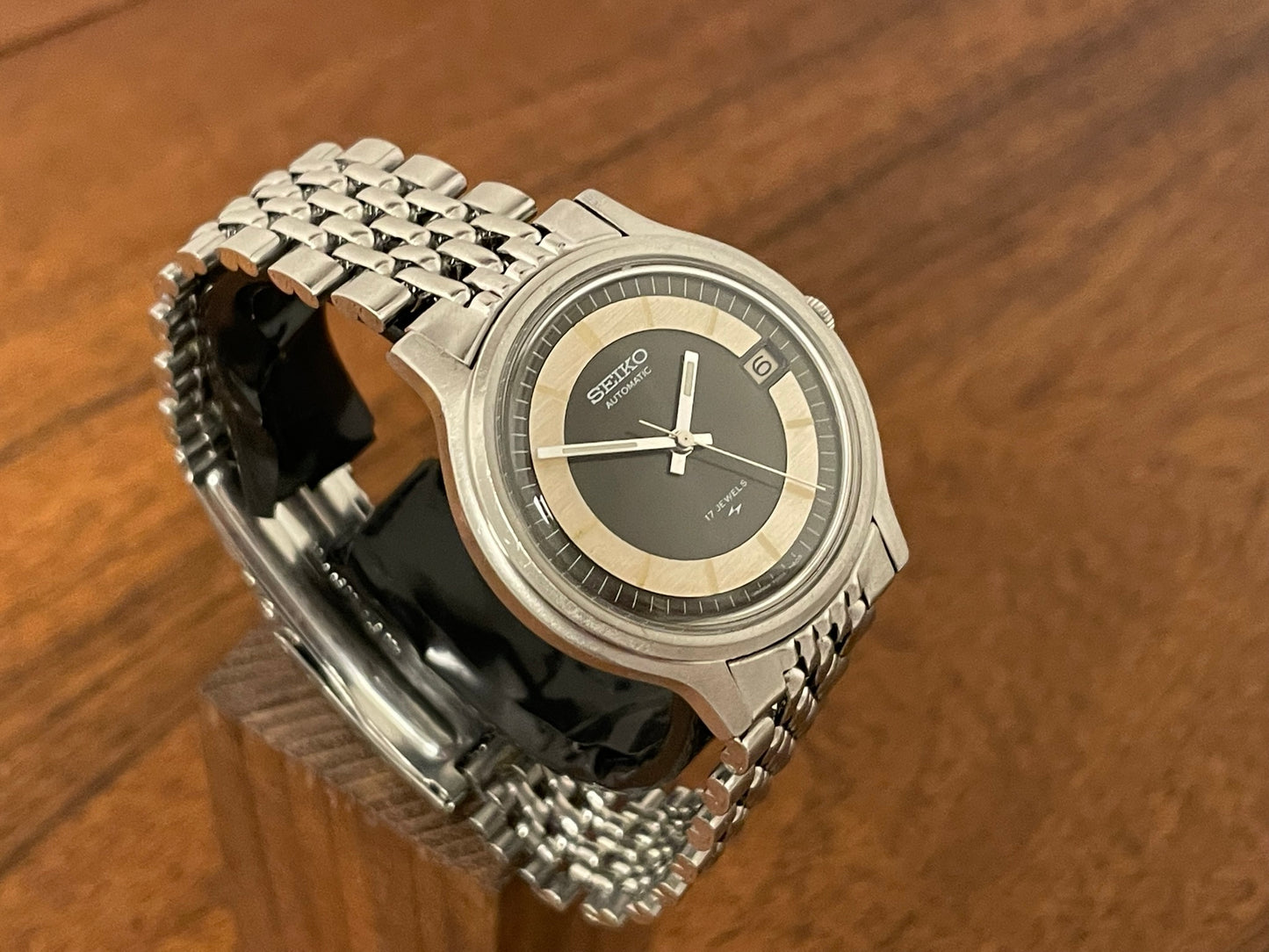 (1973) Seiko 7005-7110 "bullseye dial" automatic 17 jewels (full service)