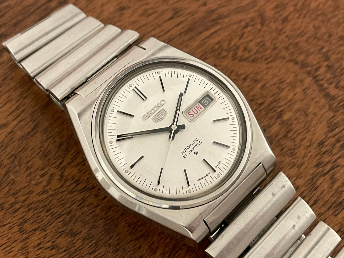 (1974) Seiko 5 Automatic 6119-8410 day & date feature (serviced)