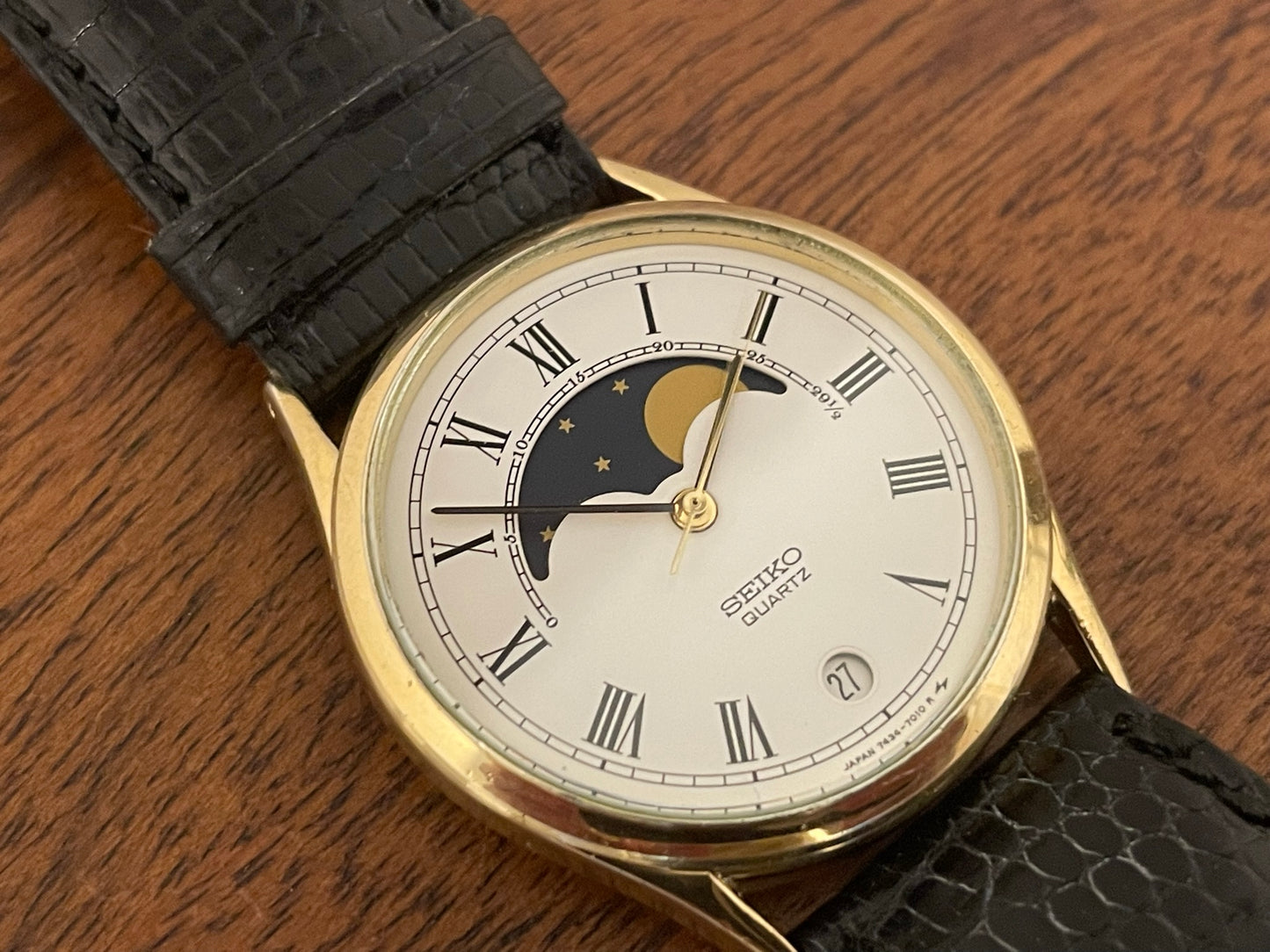 (1984) Seiko 7434-7000 dress watch with moon phase - white Roman numeral dial