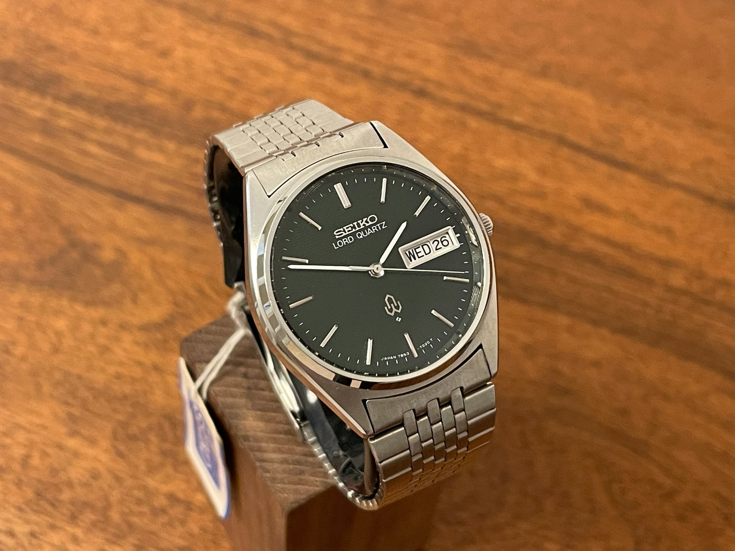 (1978) Seiko 7853-7020 Lord Quartz - green textured dial (NOS)