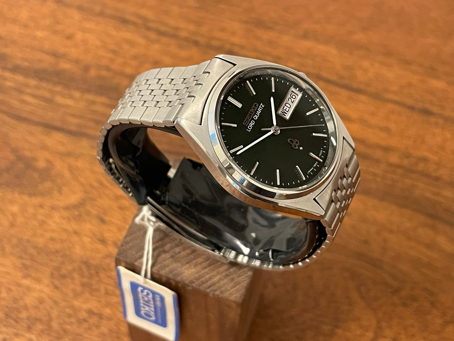 (1978) Seiko 7853-7020 Lord Quartz - green textured dial (NOS)