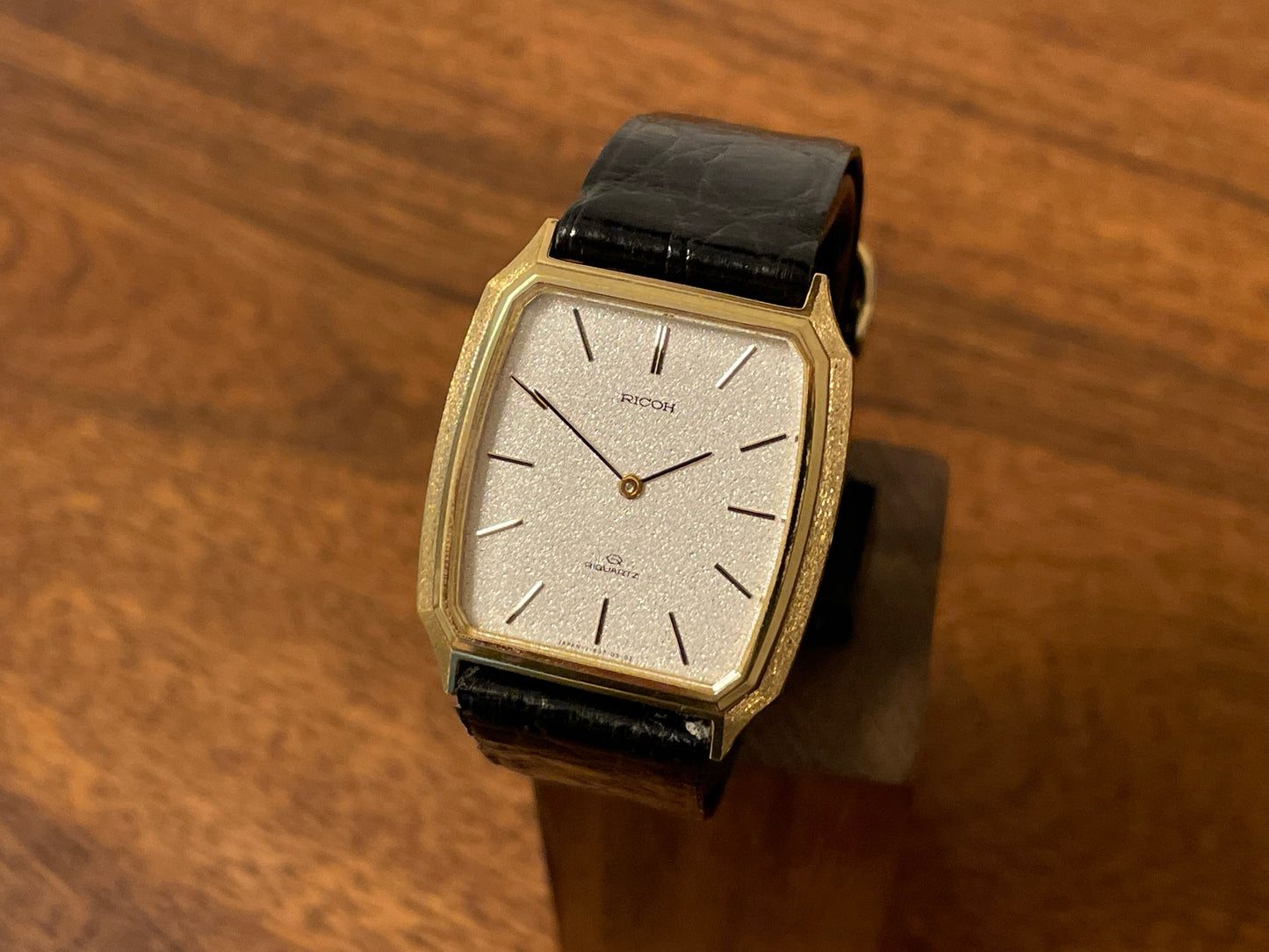 (1970's) Ricoh 632005 Riquartz "Tank" with diamond dust dial (NOS)
