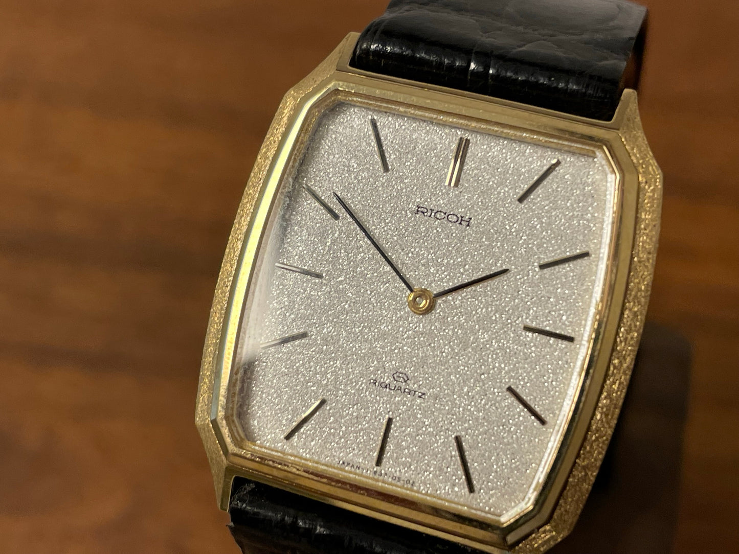 (1970's) Ricoh 632005 Riquartz "Tank" with diamond dust dial (NOS)
