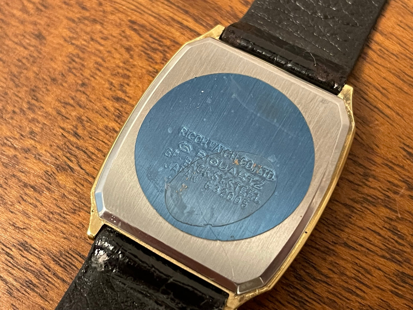 (1970's) Ricoh 632005 Riquartz "Tank" with diamond dust dial (NOS)