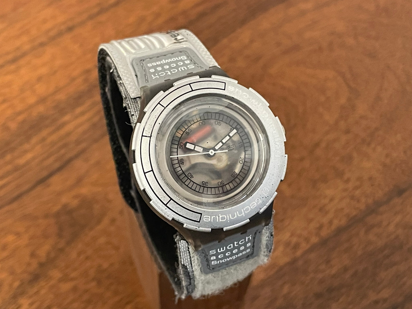 (2000) Swatch SHM102 Scuba 200 Snowpass "Vertical Flavour" (NOS)