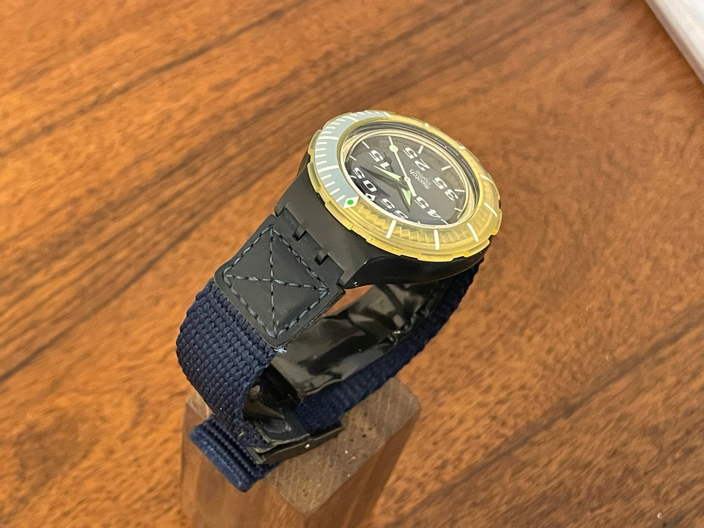 (1999) Swatch SDN122 Scuba 200 "Aquazone"