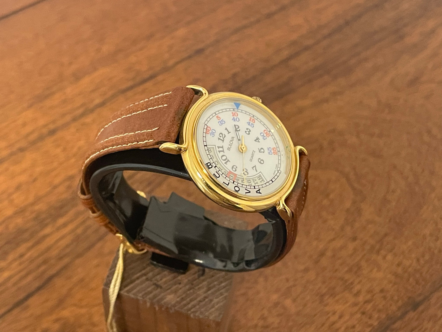 (1980s) Bulova Timetrax dress watch with "jumping minutes" (NOS)
