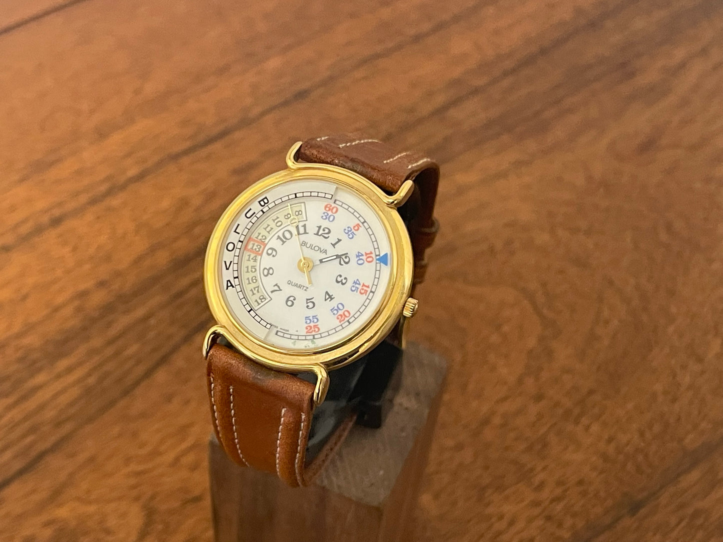 (1980s) Bulova Timetrax dress watch with "jumping minutes" (NOS)
