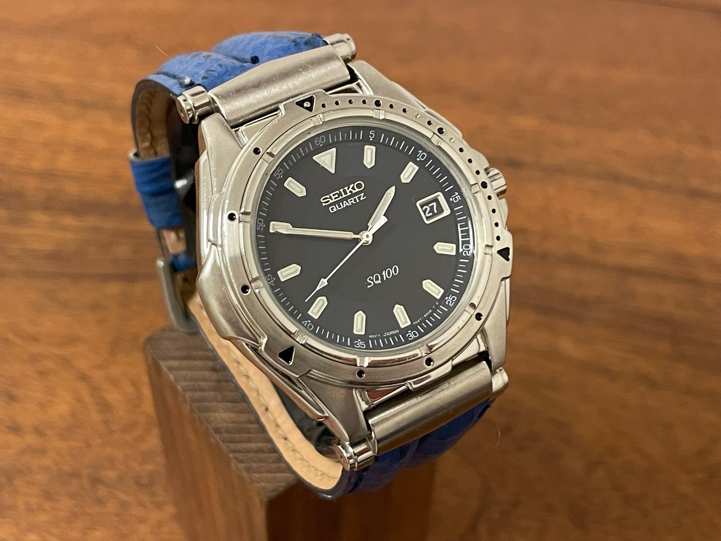 (1994) Seiko 7N47-6A00 SQ100 with date function (serviced)