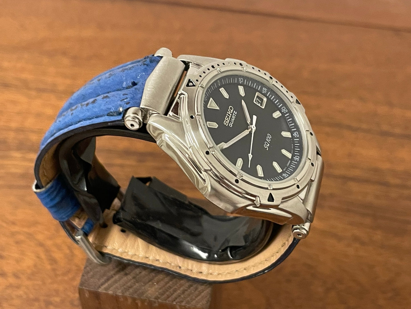 (1994) Seiko 7N47-6A00 SQ100 with date function (serviced)