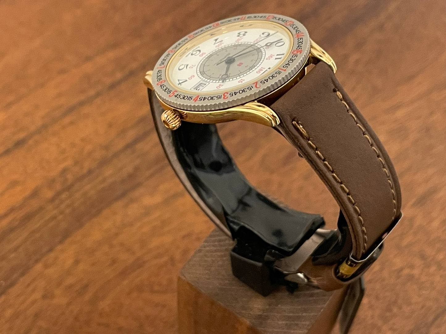 (1980s) Breil 204000 "Hour Angle" dress watch