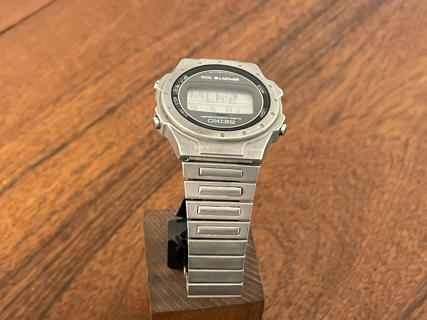 (1985) Seiko A904-6000 Alarm-Chronograph Sports 100