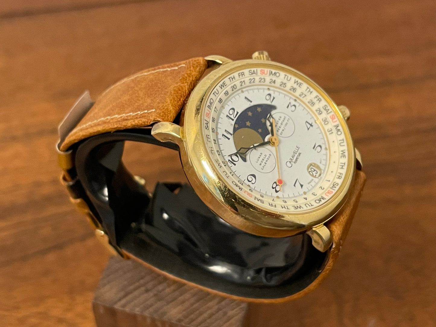 (1980s) Caravelle Perpetual dress watch - white dial with moon phase (serviced)