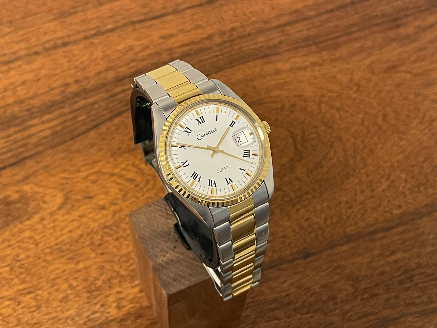 (1980s) Caravelle (manufactured by Bulova) “Datejust” dress watch