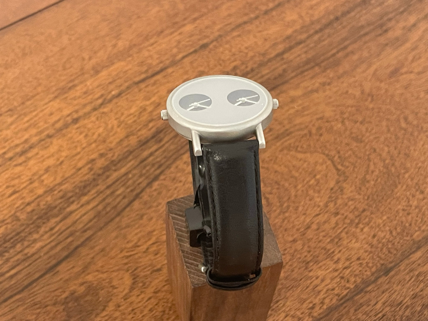 (1990s) Grus Watch dual time dress watch (NOS)