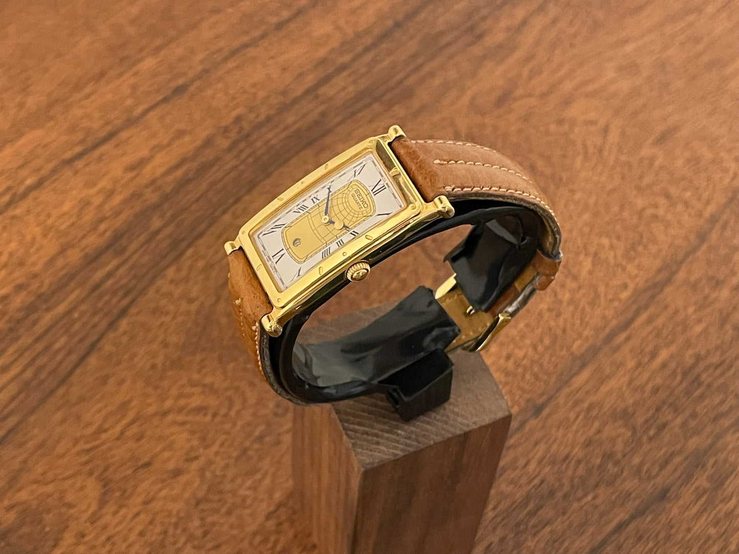 (1991) Seiko 7N89-5000 Age of Discovery “AOD” tank dress watch