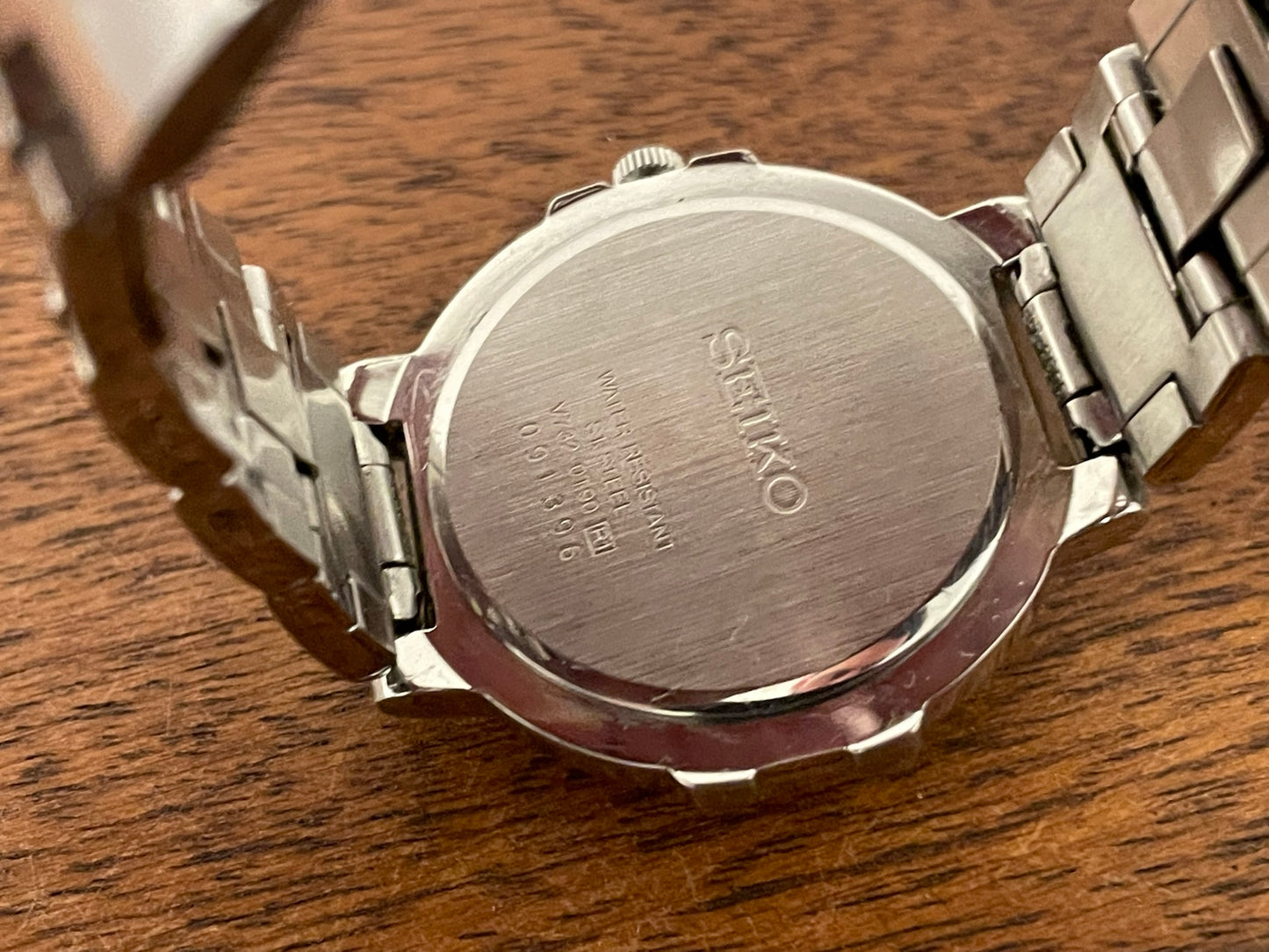 (1990) Seiko V732-0T90 - white dial with roman numerals