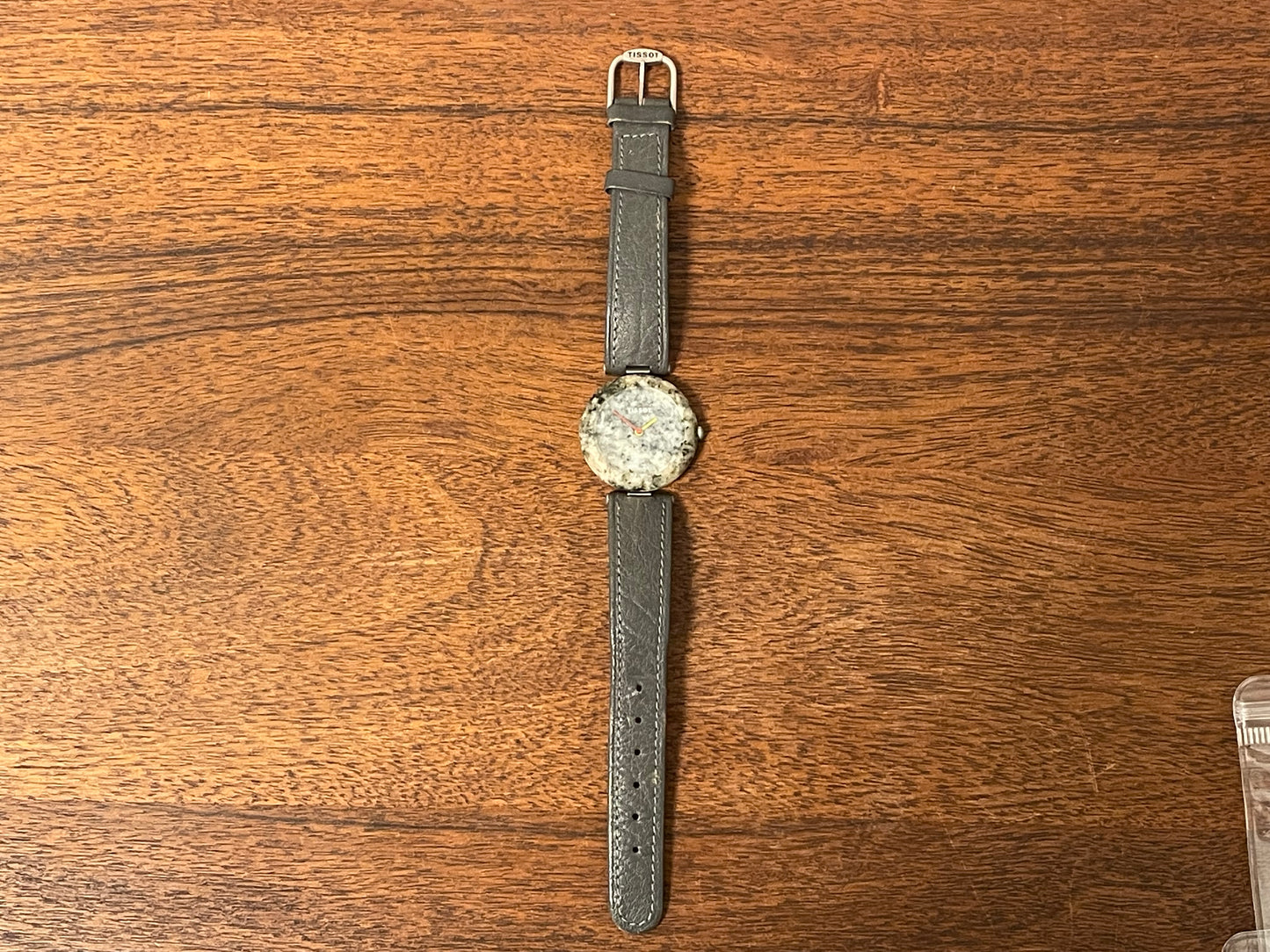 (1980s) Tissot RockWatch R150 green/black granite - mid size model