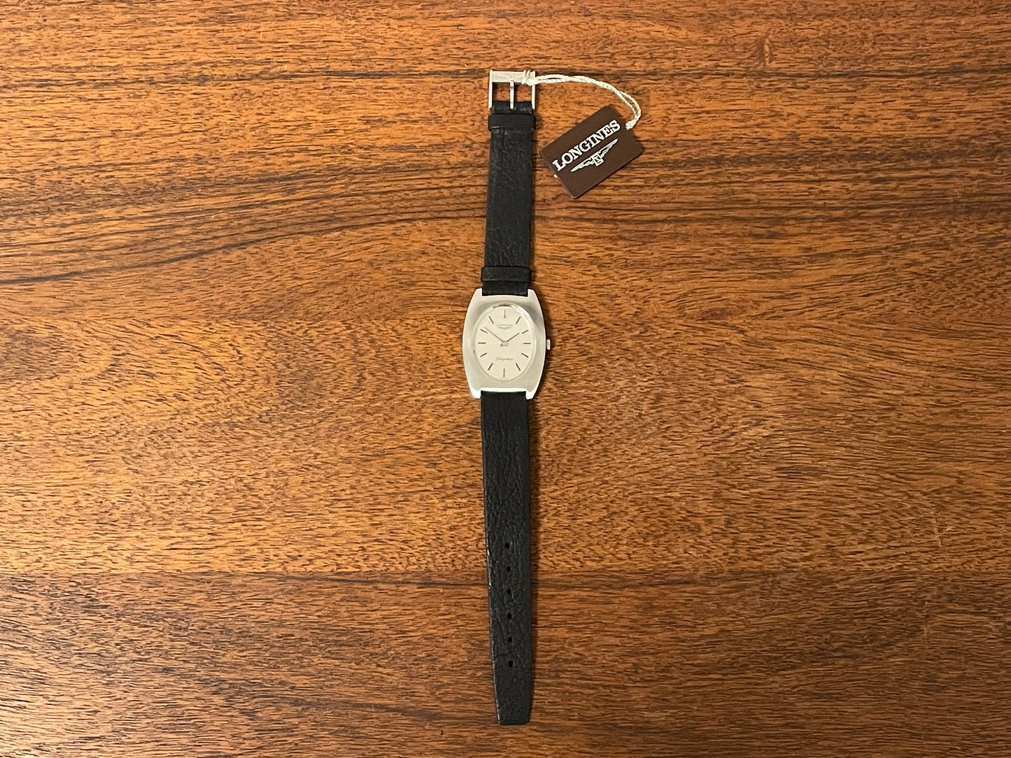 (1970s) Longines Flagship ref. 4036 cal. 428 - tonneau case - silver dial w/ silver stick markers (NOS)