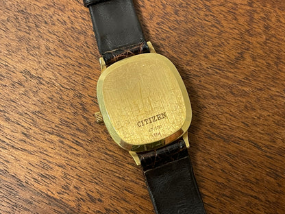 (1970s) Citizen 47-5181 "Ellipse" dress watch - 18K solid gold case - brushed champagne dial w/ gold markers