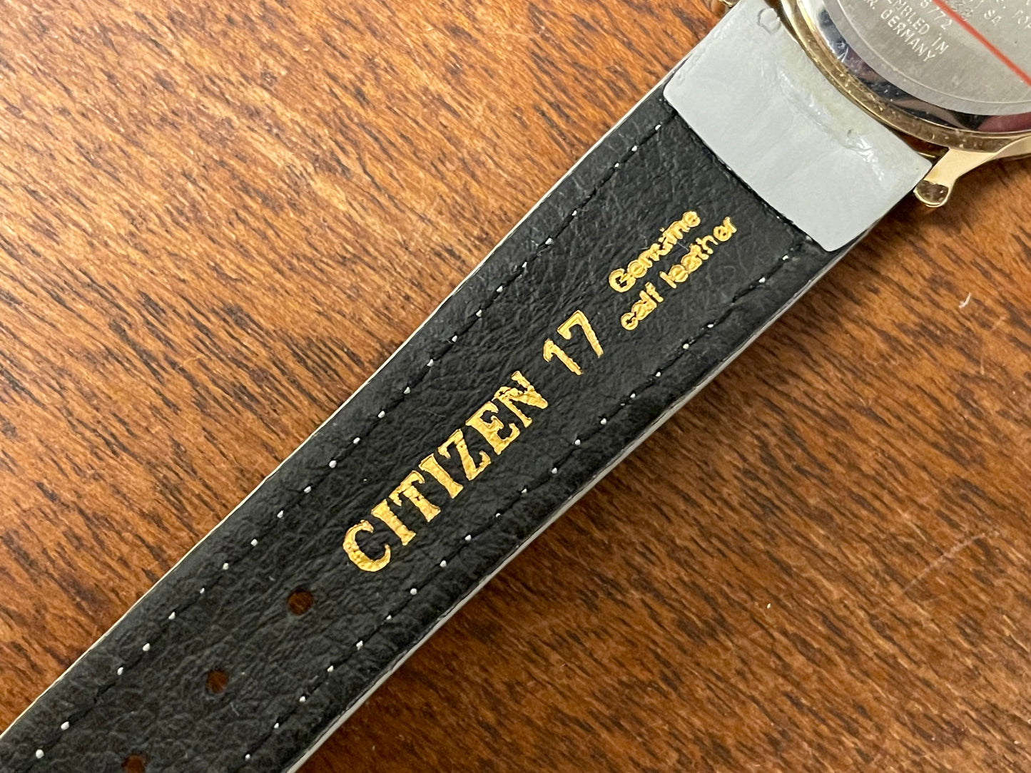 (1986) Citizen 2810-956141 SA dress watch - checkered dial w/ gold markers (NOS)